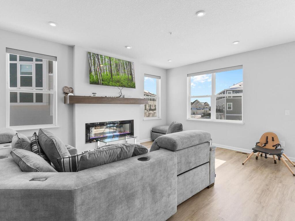 6662 Wildflower Way Minnetrista, MN 55331 - Photo 7 of 28