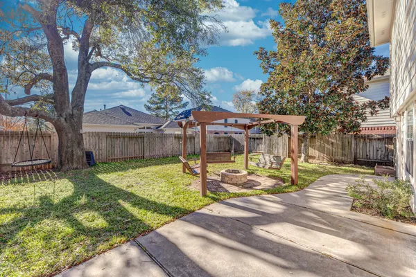 $2,100 | 14335 Pelican Marsh Drive, Cypress, TX 77429