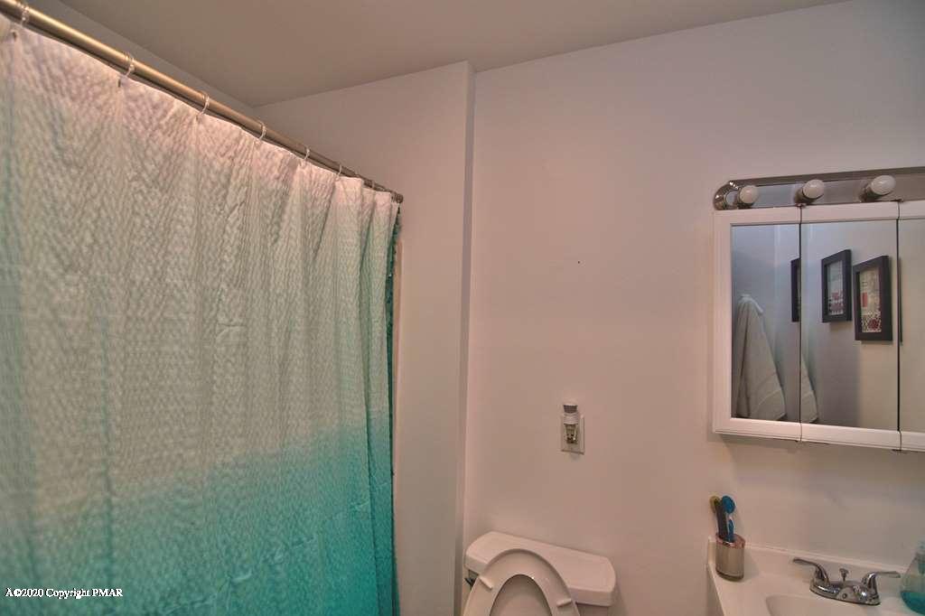 266 Image Drive Scotrun, PA 18355 - Photo 15 of 23 bathroom 1