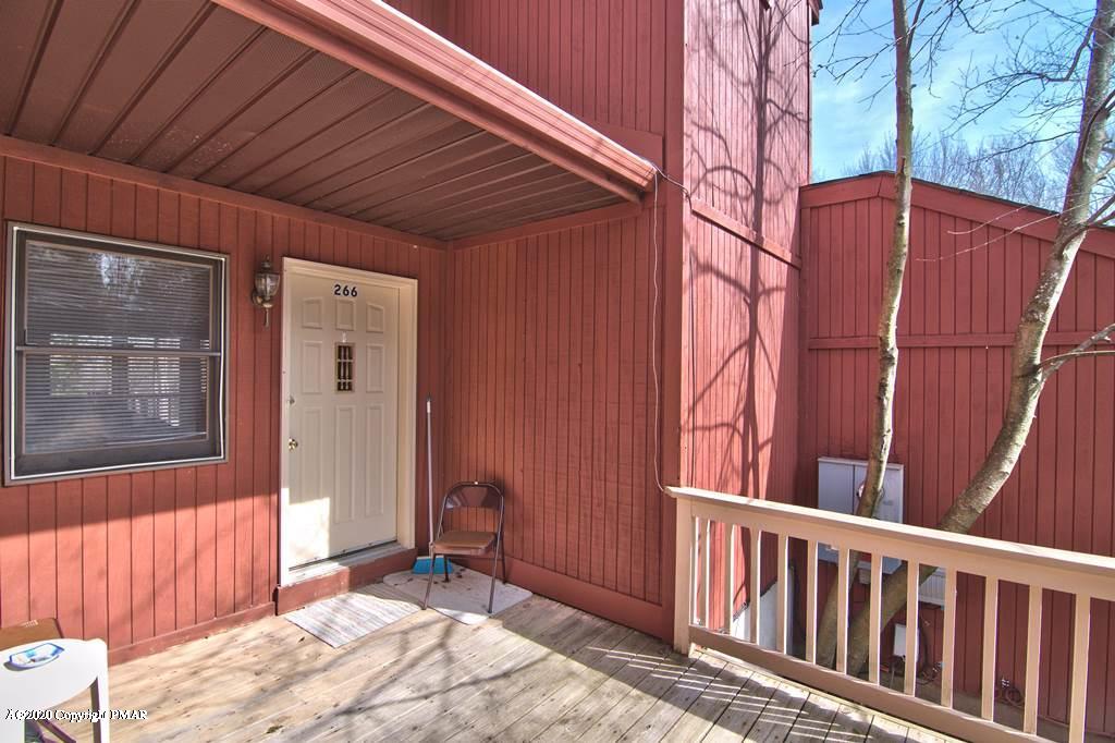 266 Image Drive Scotrun, PA 18355 - Photo 2 of 23 front porch