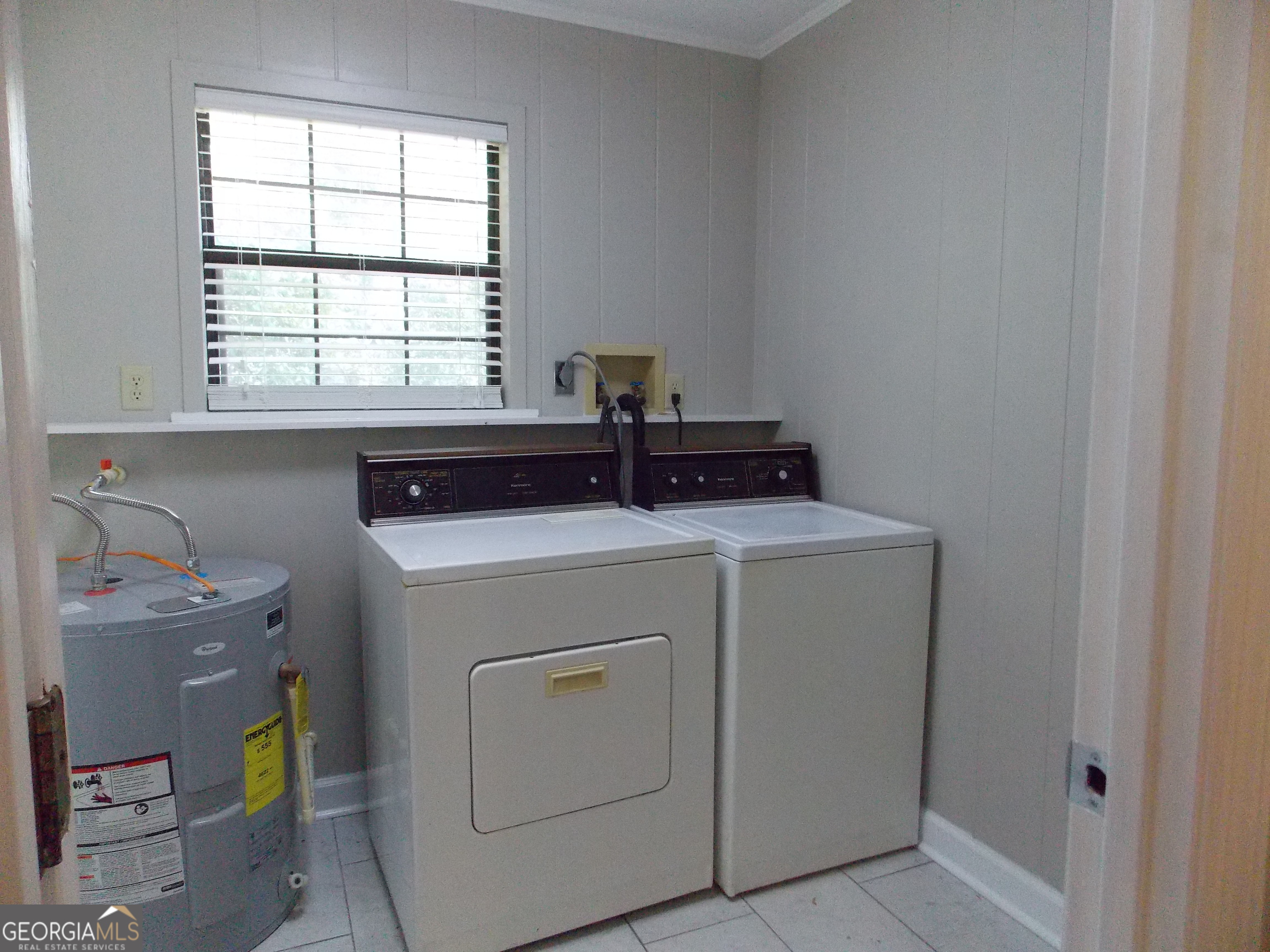 224 Pretoria Rushing Road Statesboro, GA 30461 - Photo 10 of 11 a utility room with dryer and washer