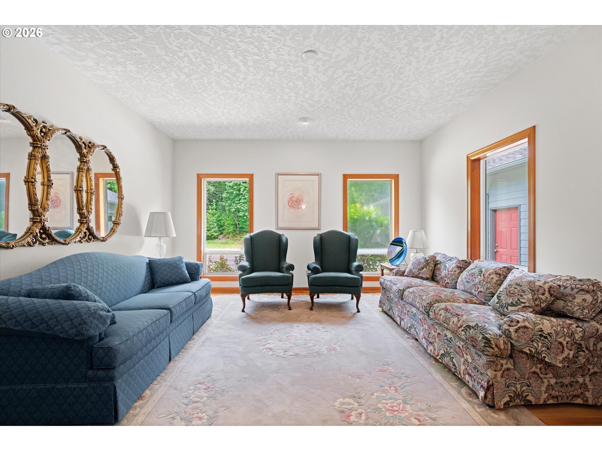 19209 South Ridge Road Oregon City, OR 97045 - Photo 6 of 45 Living Room