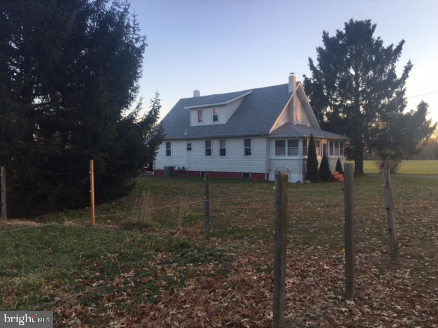 940 Lower Mill Road Pittsgrove, NJ 08318 - Photo 2 of 13