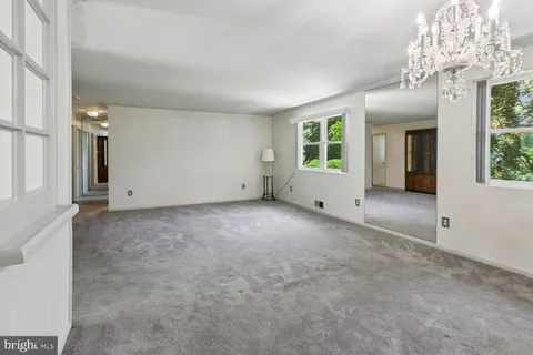 $575,000 | 902 Malta Lane, Silver Spring, MD 20901