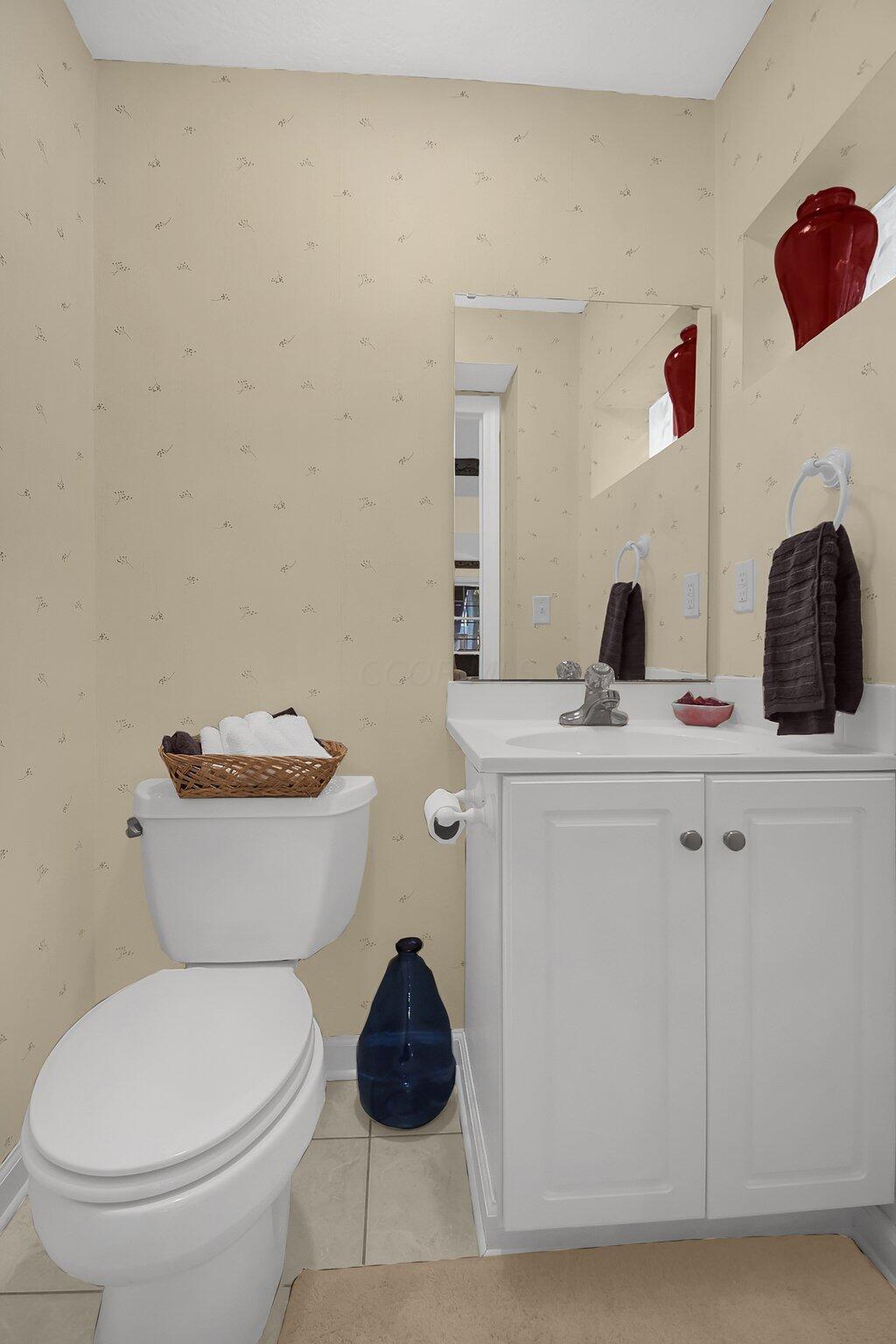 1717 Cedar Hill Road Lancaster, OH 43130 - Photo 29 of 36 Half bathroom in the lower level