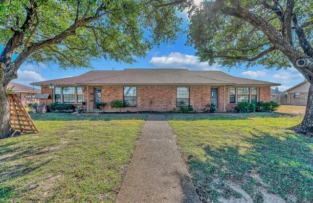 $639,800 | 217 Kettler Drive, Robinson, TX 76706