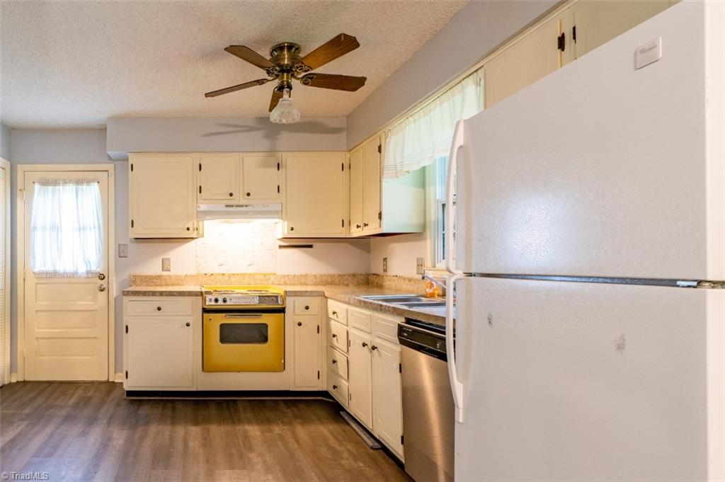 607 Brightsfield Court Rural Hall, NC 27045 - Photo 12 of 31 Gallery Image 12