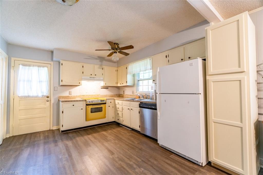607 Brightsfield Court Rural Hall, NC 27045 - Photo 13 of 31 Gallery Image 13
