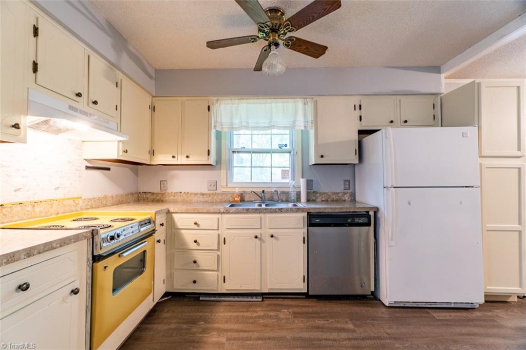 607 Brightsfield Court Rural Hall, NC 27045 - Photo 14 of 31 Gallery Image 14