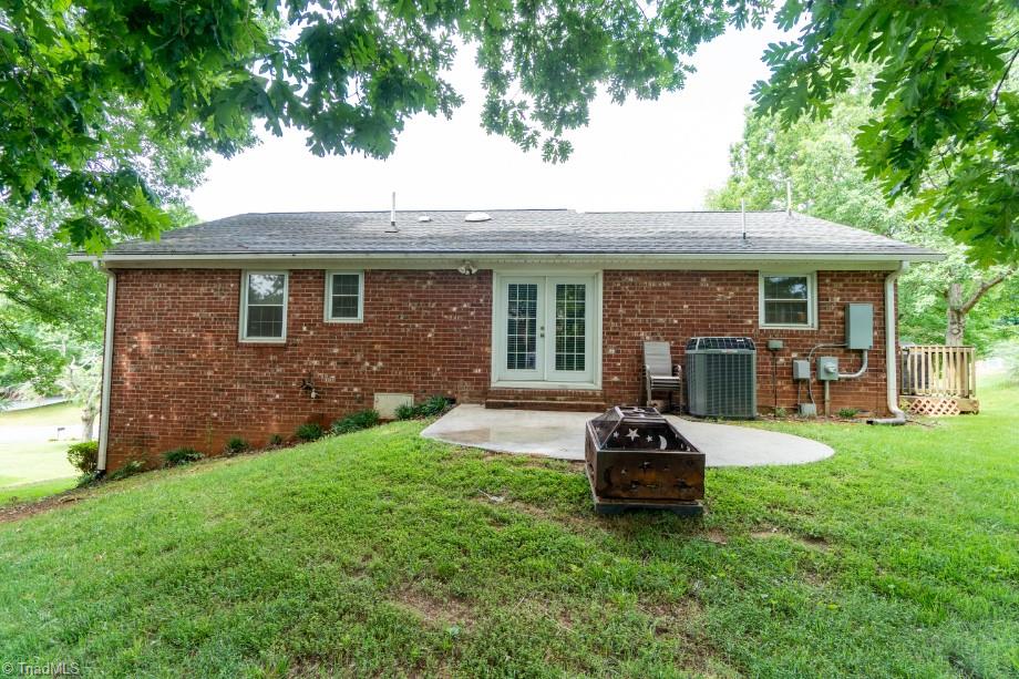 607 Brightsfield Court Rural Hall, NC 27045 - Photo 29 of 31 Gallery Image 29