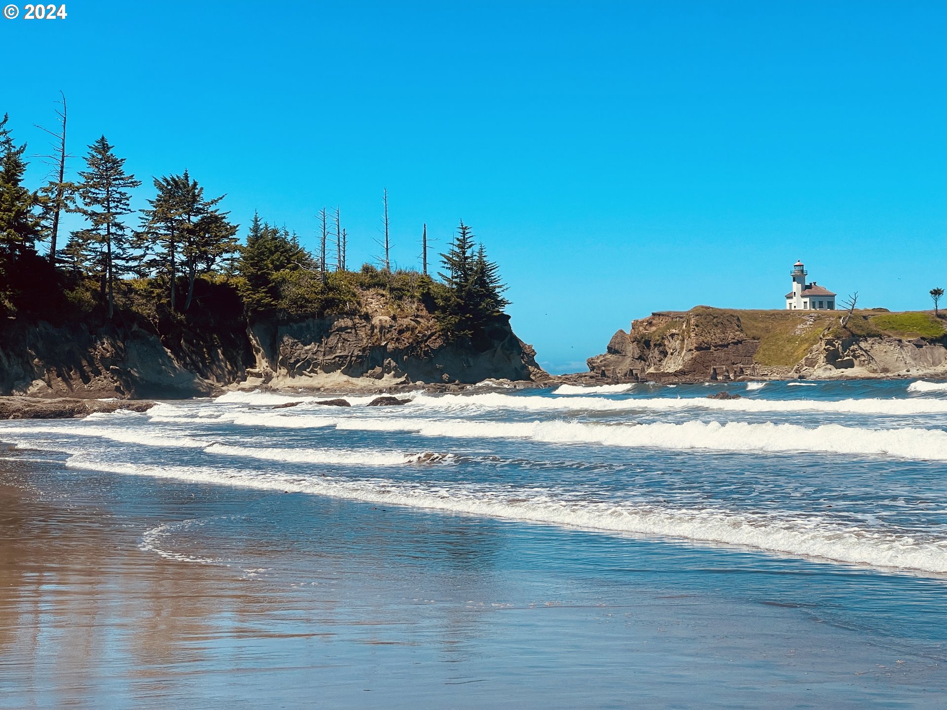 89181 Lighthouse Way Coos Bay, OR 97420 - Photo 11 of 47