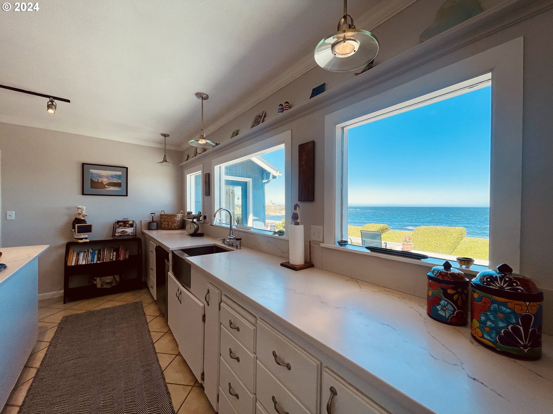 89181 Lighthouse Way Coos Bay, OR 97420 - Photo 16 of 47