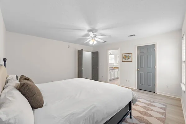 $390,000 | 9 5th Avenue, Shalimar, FL 32579