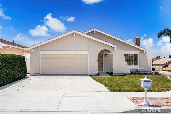 $1,220,000 | 17242 Chicago, Yorba Linda, CA 92886