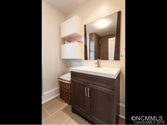 35 Winthrop Road Asheville, NC 28806 - Photo 11 of 16
