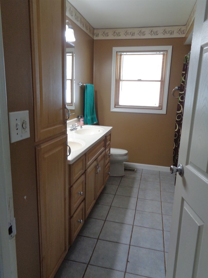 78 King Road Alexandria, NH 03222 - Photo 13 of 32