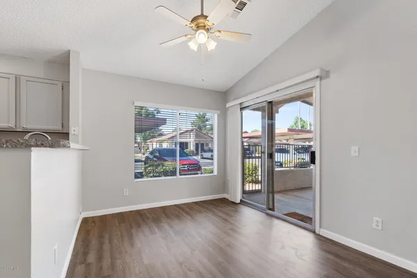 $1,800 | 1120 North Val Vista Drive, Unit 118, Gilbert, AZ 85234