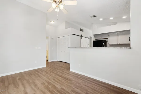 $1,800 | 1120 North Val Vista Drive, Unit 118, Gilbert, AZ 85234