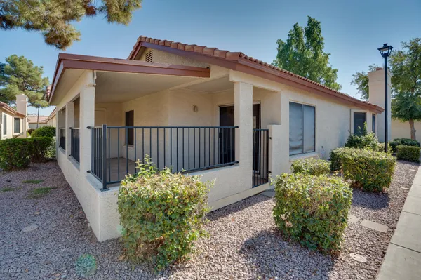 $1,800 | 1120 North Val Vista Drive, Unit 118, Gilbert, AZ 85234