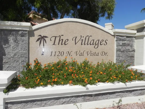 $1,800 | 1120 North Val Vista Drive, Unit 118, Gilbert, AZ 85234