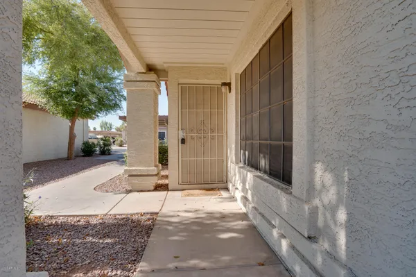 $1,800 | 1120 North Val Vista Drive, Unit 118, Gilbert, AZ 85234