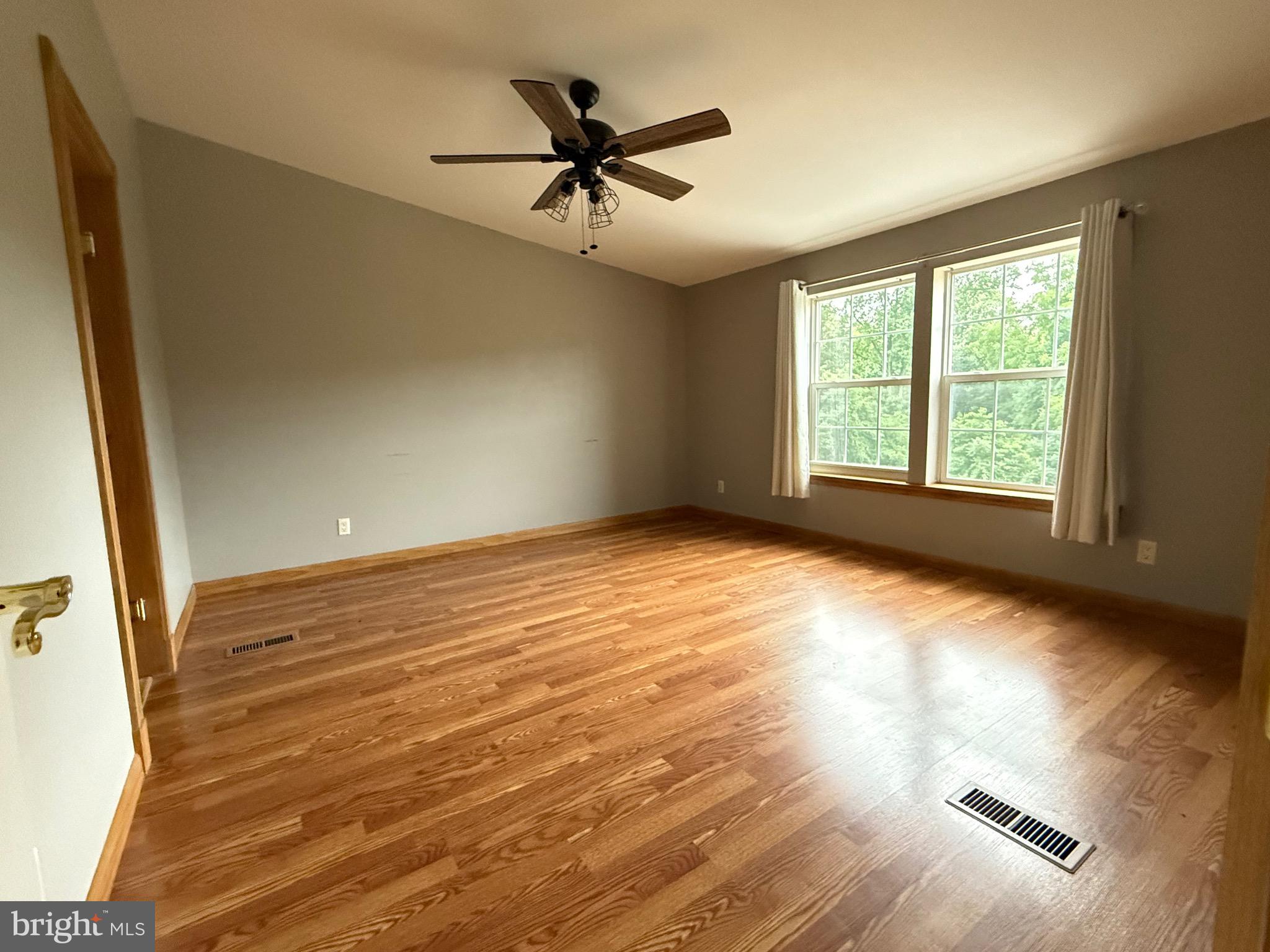 4888 Vera Cruz Road Emmaus, PA 18049 - Photo 16 of 29 primary bed upper level