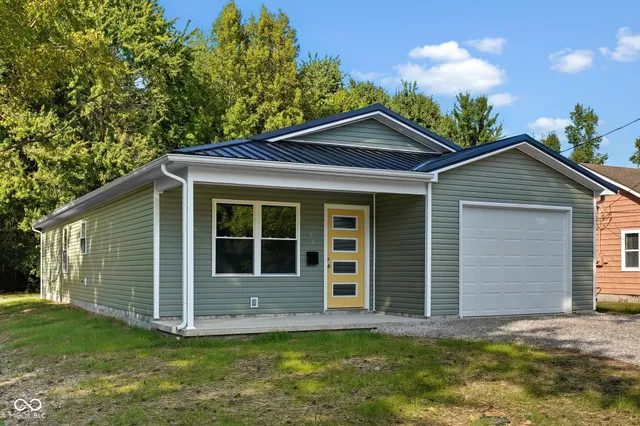 $174,900 | 96 Hill Street, Austin, IN 47102