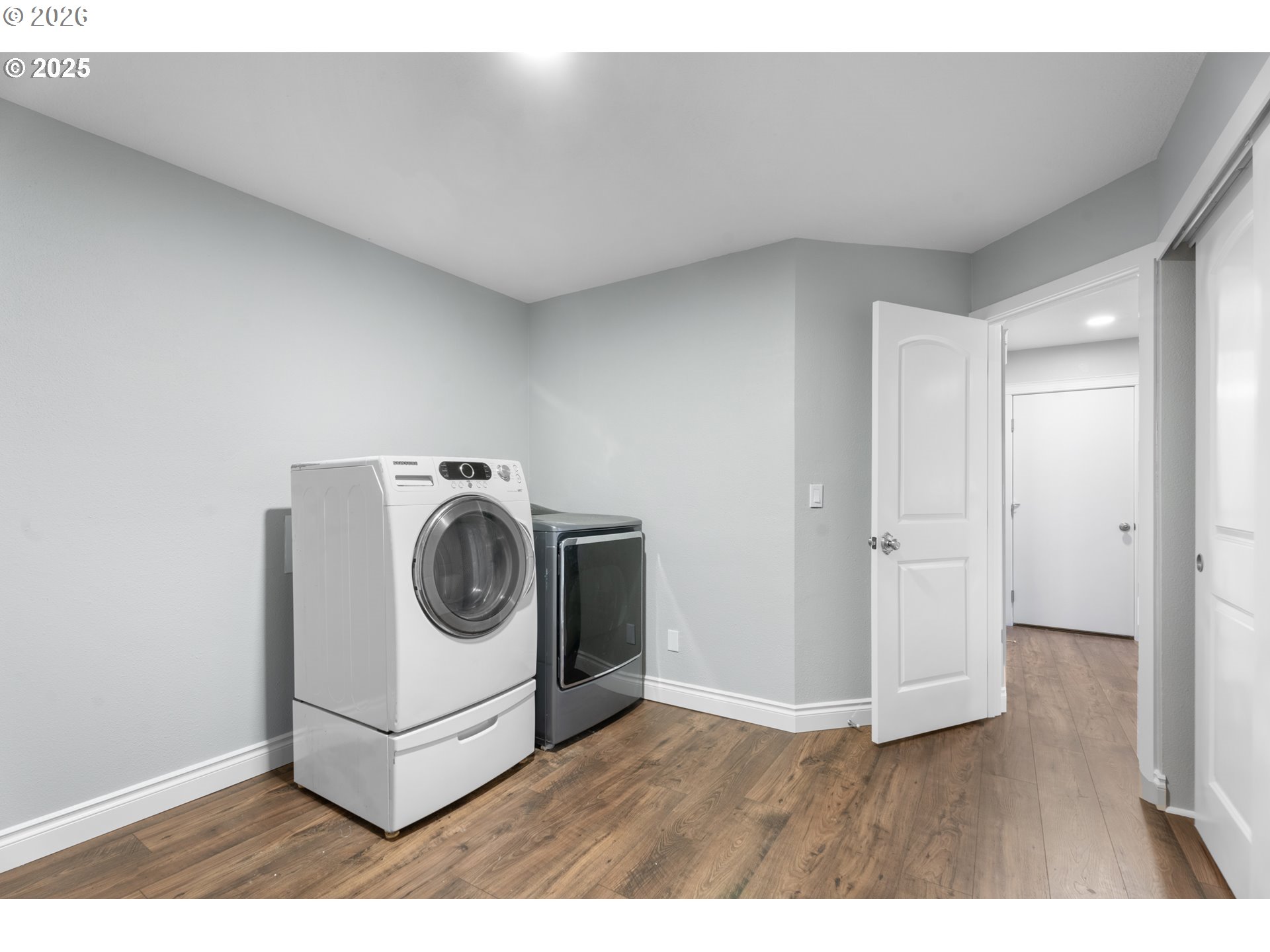 31150 Southwest Wallowa Court Wilsonville, OR 97070 - Photo 21 of 43 a utility room with dryer and washer