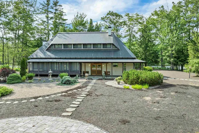 $1,995,000 | 187 Huntress Bridge Road, Effingham, NH 03882