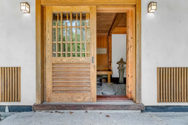 $1,995,000 | 187 Huntress Bridge Road, Effingham, NH 03882