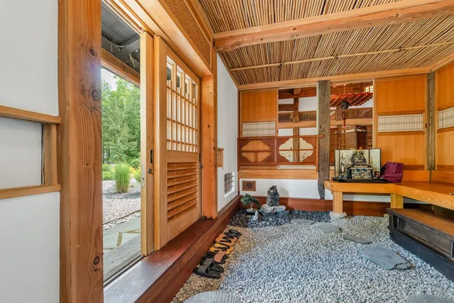 $1,995,000 | 187 Huntress Bridge Road, Effingham, NH 03882