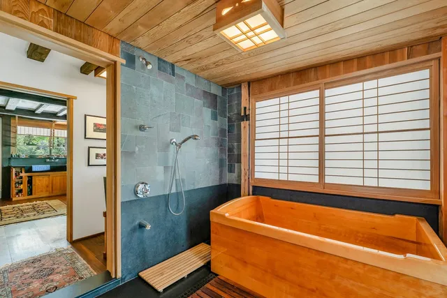 $1,995,000 | 187 Huntress Bridge Road, Effingham, NH 03882