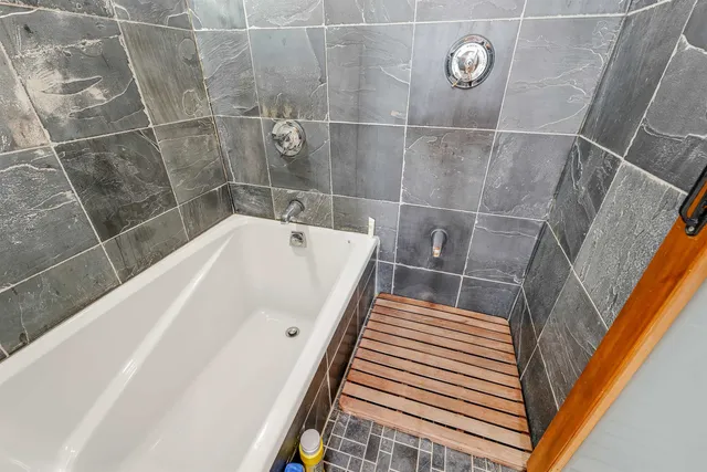 $1,995,000 | 187 Huntress Bridge Road, Effingham, NH 03882