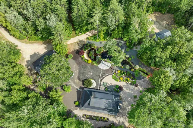 $1,995,000 | 187 Huntress Bridge Road, Effingham, NH 03882