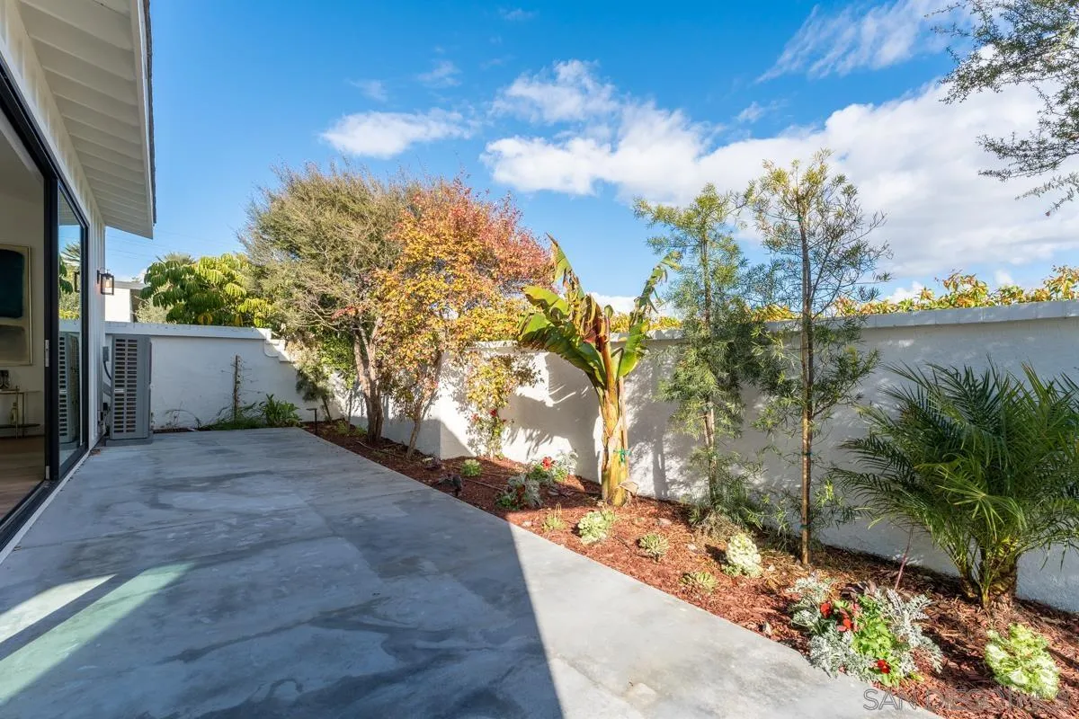 34 Jetty Drive Corona del Mar, CA 92625 - Photo 19 of 33 a view of a backyard of the house