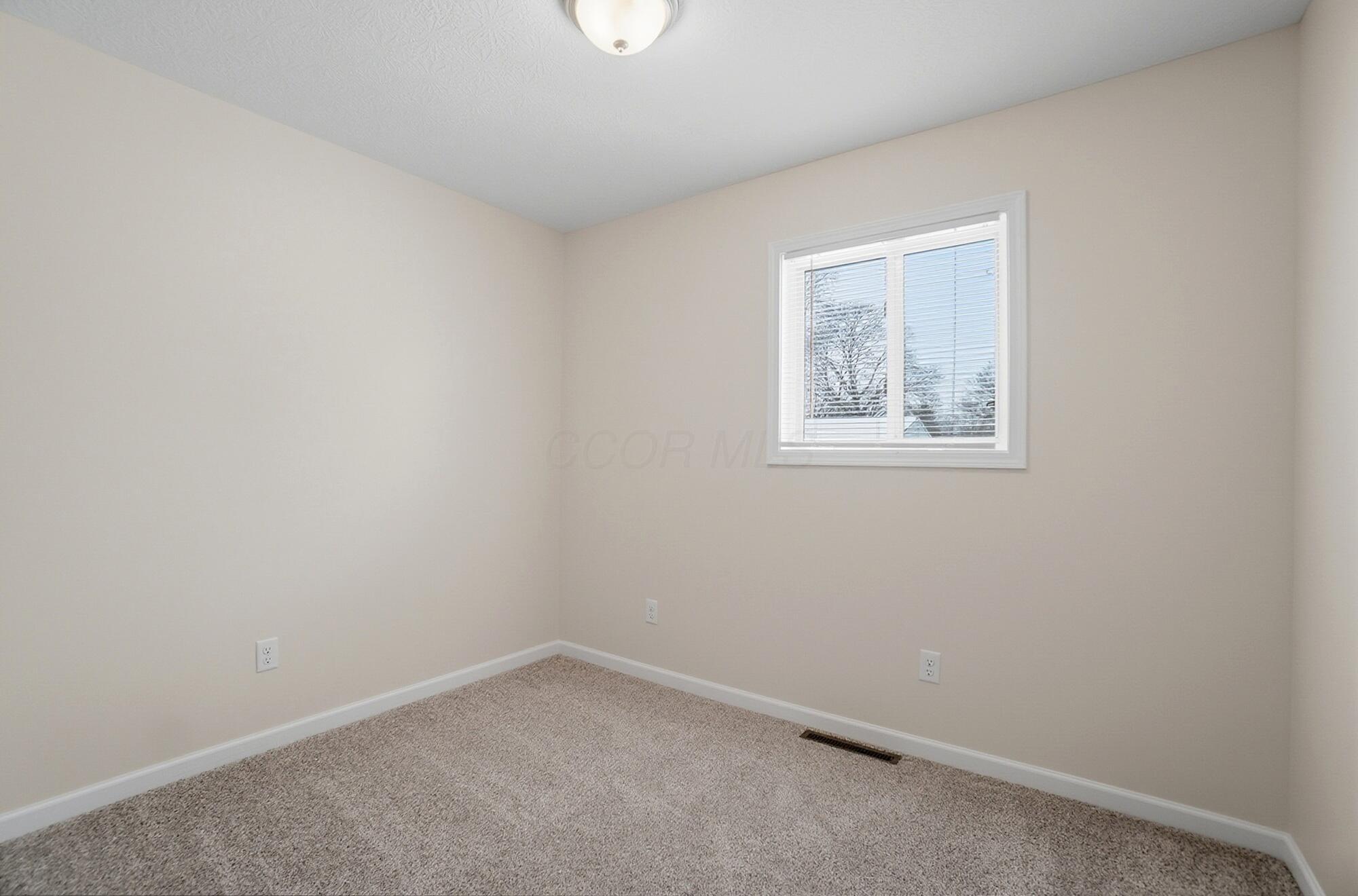 3824 Wade Road Columbus, OH 43232 - Photo 27 of 42 Bedroom 2