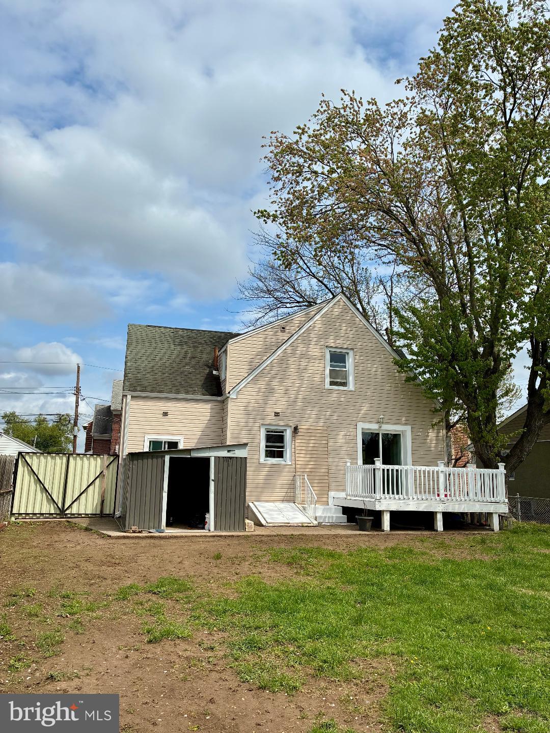 121 Walnut Avenue Croydon, PA 19021 - Photo 2 of 32 Backyard`