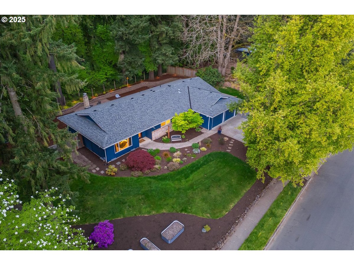 9241 Southwest Arapaho Road Tualatin, OR 97062 - Photo 36 of 44 Gallery Image 36