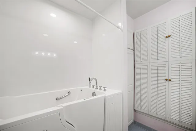 $599,900 | 11120 Hidden Valley Drive, Cedarburg, WI 53012