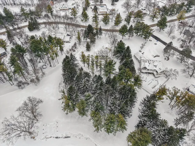 $599,900 | 11120 Hidden Valley Drive, Cedarburg, WI 53012