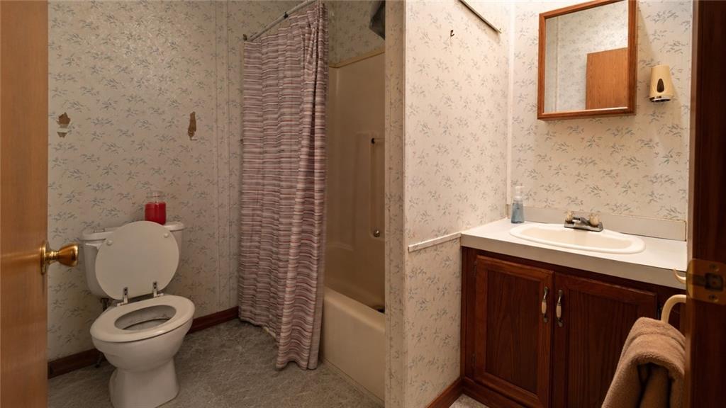 325 North Chestnut Street Butler, PA 16001 - Photo 22 of 25