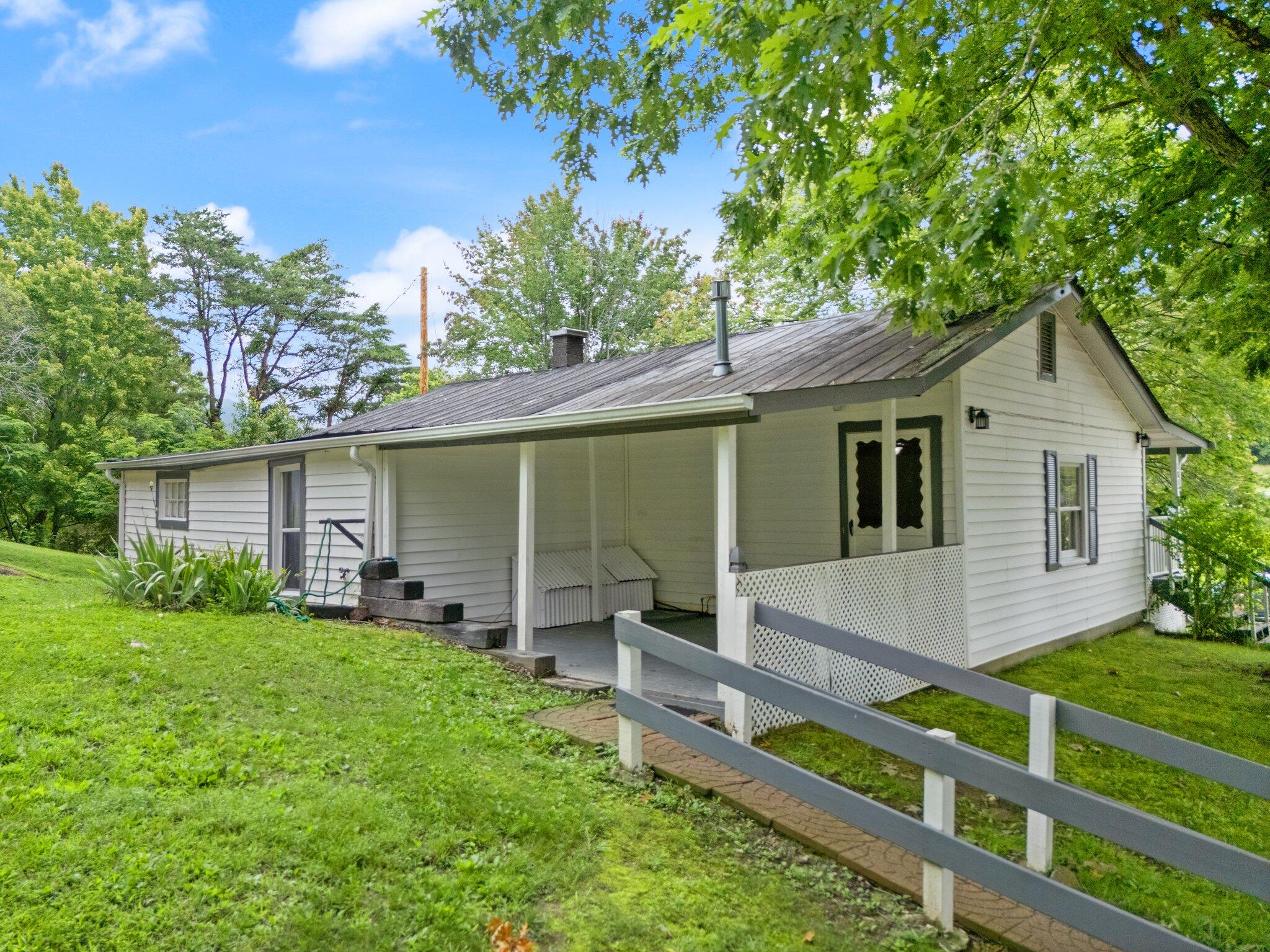 185 Owsley Fork Road Berea, KY 40403 - Photo 6 of 35 43-web-or-mls-DJI_20250616100658_0072_D