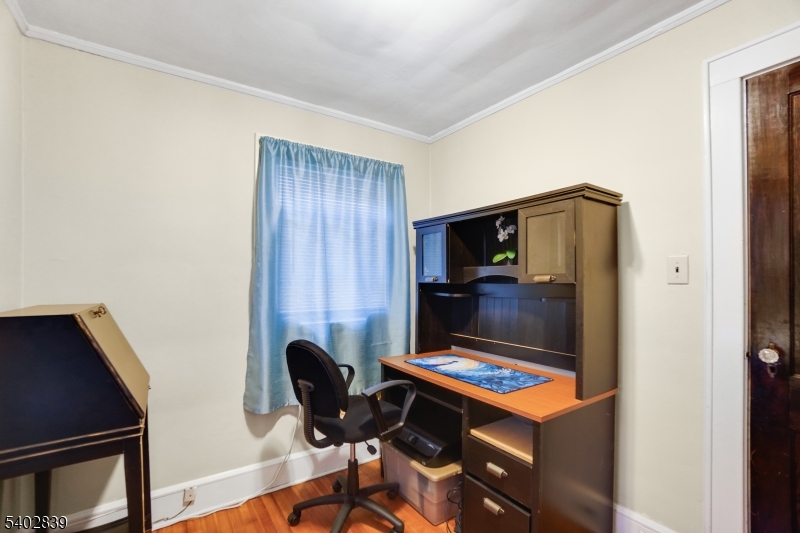 33 Becker Terrace Irvington, NJ 07111 - Photo 8 of 12