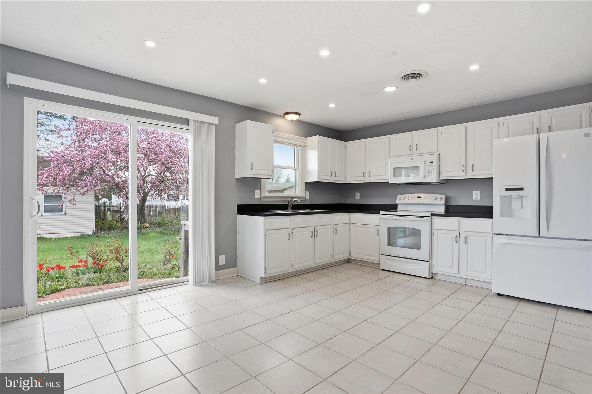 105 Marl Drive Ranson, WV 25438 - Photo 5 of 17 eat-in kitchen