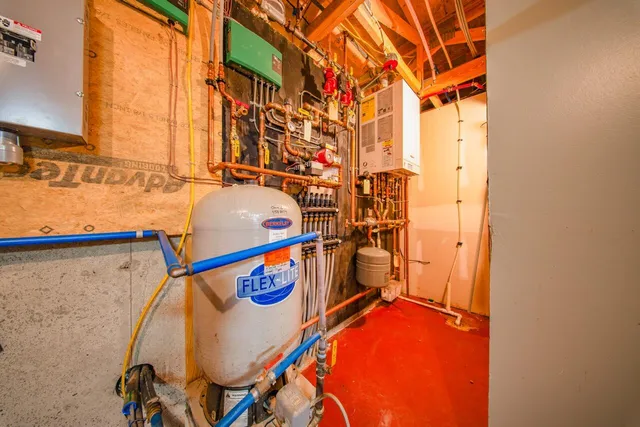 $689,320 | 561 South Mountain Valley Highway, Montville, ME 04941