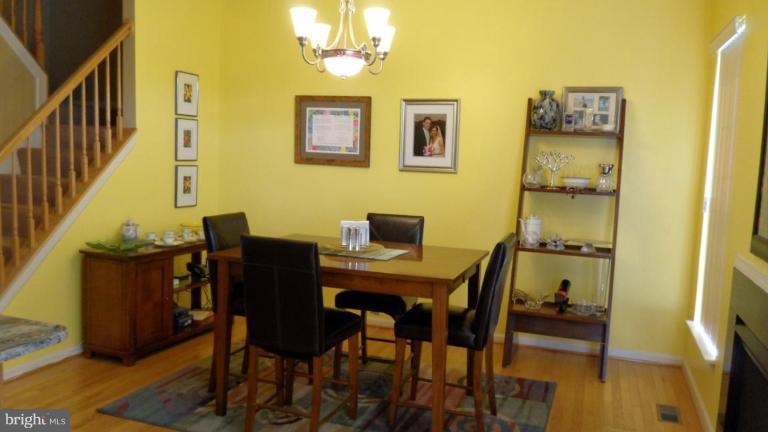 37 Inkberry Circle Gaithersburg, MD 20877 - Photo 3 of 10 Dining Area
