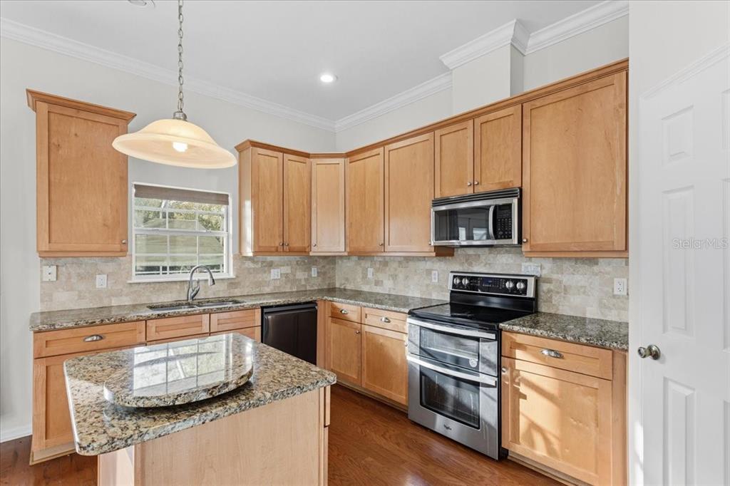 7807 Southwest 84th Way Gainesville, FL 32608 - Photo 11 of 39