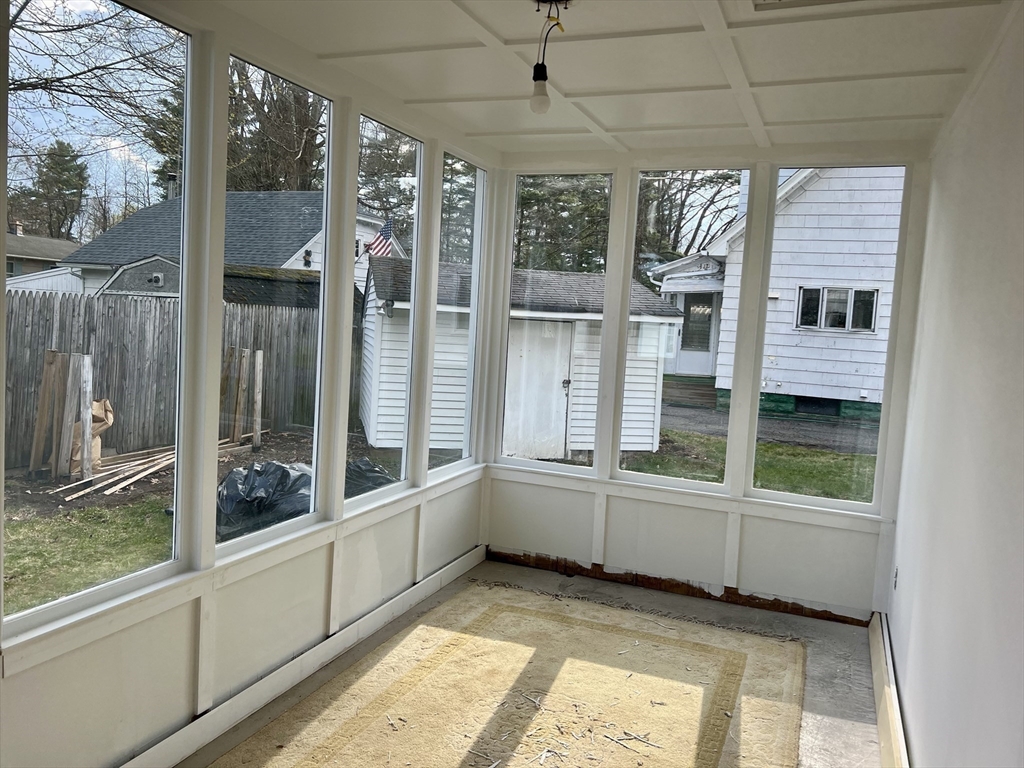 55 Parkerview Street Springfield, MA 01129 - Photo 16 of 18