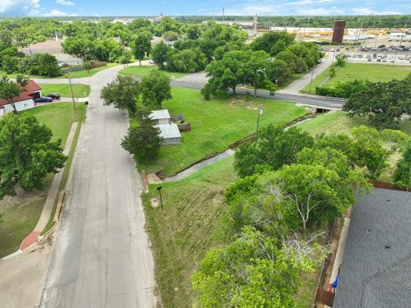 602 Trinity Street Cleburne, TX 76031 - Photo 4 of 11