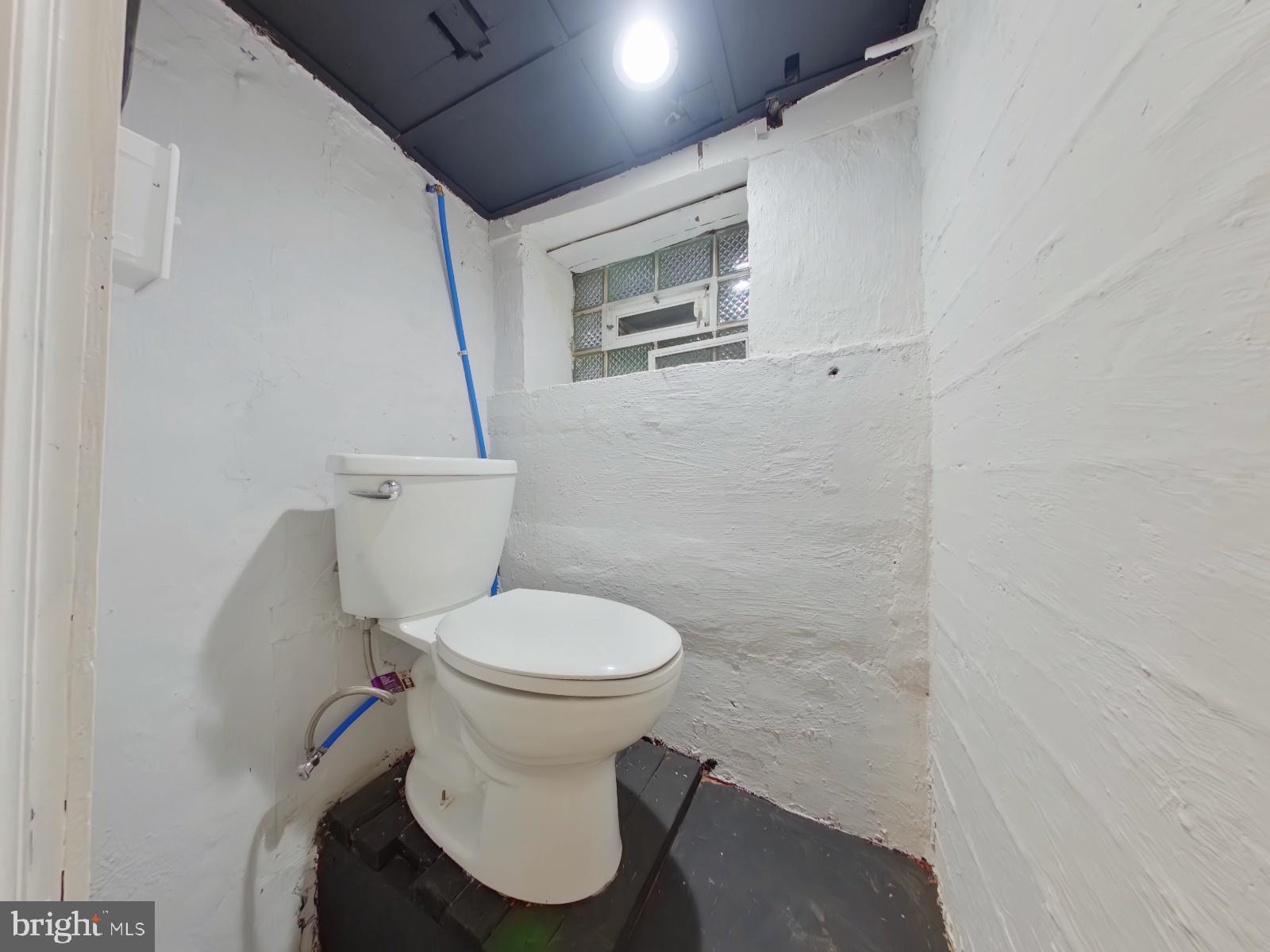 4442 Edgemont Street Philadelphia, PA 19137 - Photo 27 of 28 Basement (Half Bathroom)